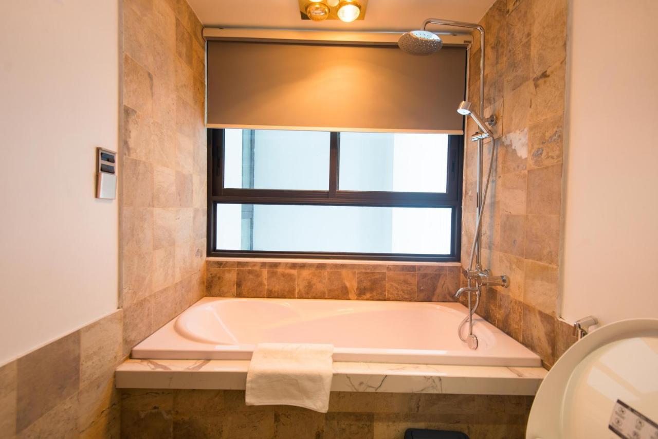 22Housing Hotel & Apartment 81 Linh Lang Hanoi Kültér fotó